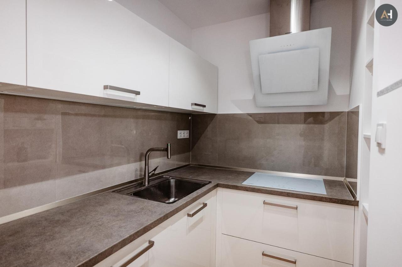 Ah Park Angelinum Apartment Kosice Bagian luar foto